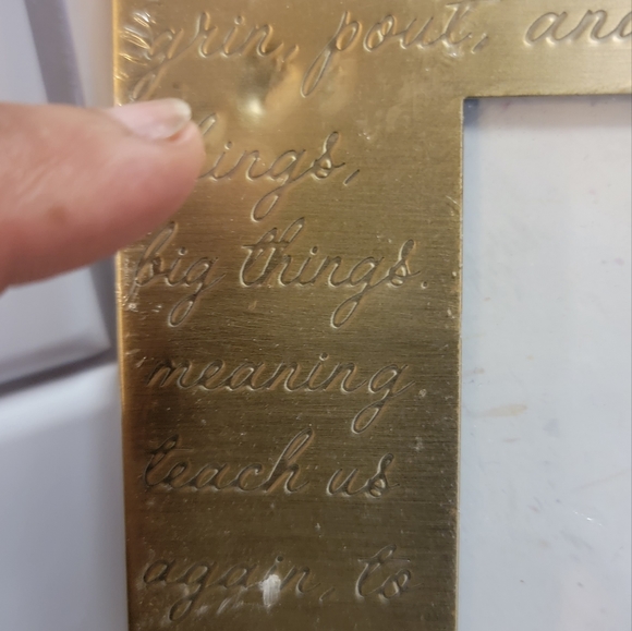 NEW in package metal inspirational picture frame with Messages of children. - Picture 6 of 6